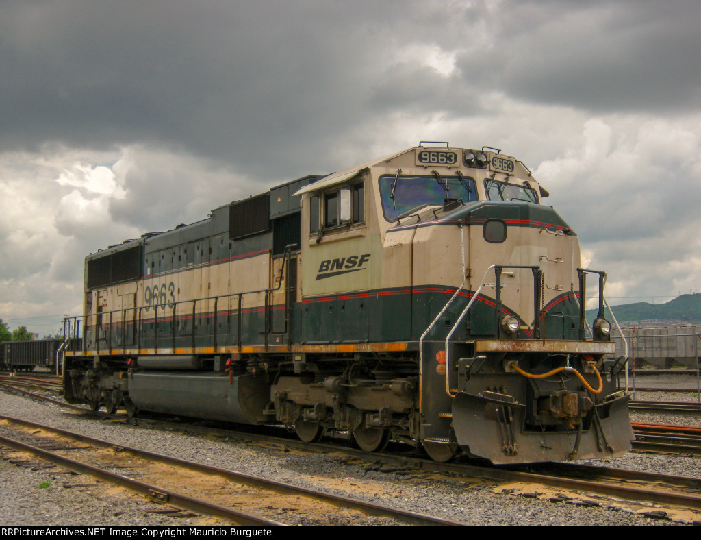 BNSF SD70MAC Executive Locomotive